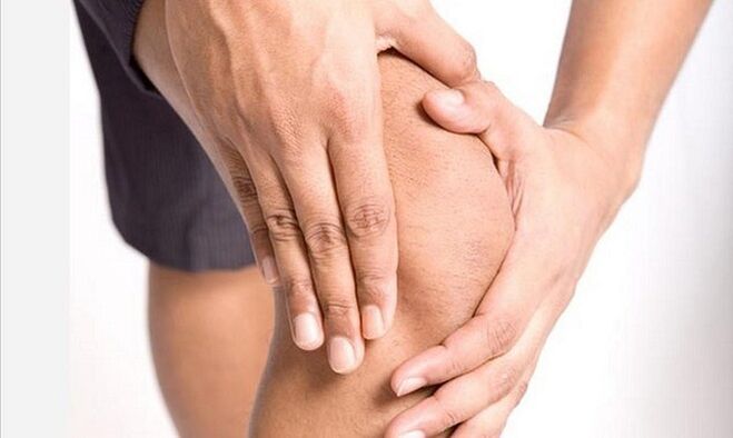 wie man Arthritis des Kniegelenks von Arthrose unterscheidet